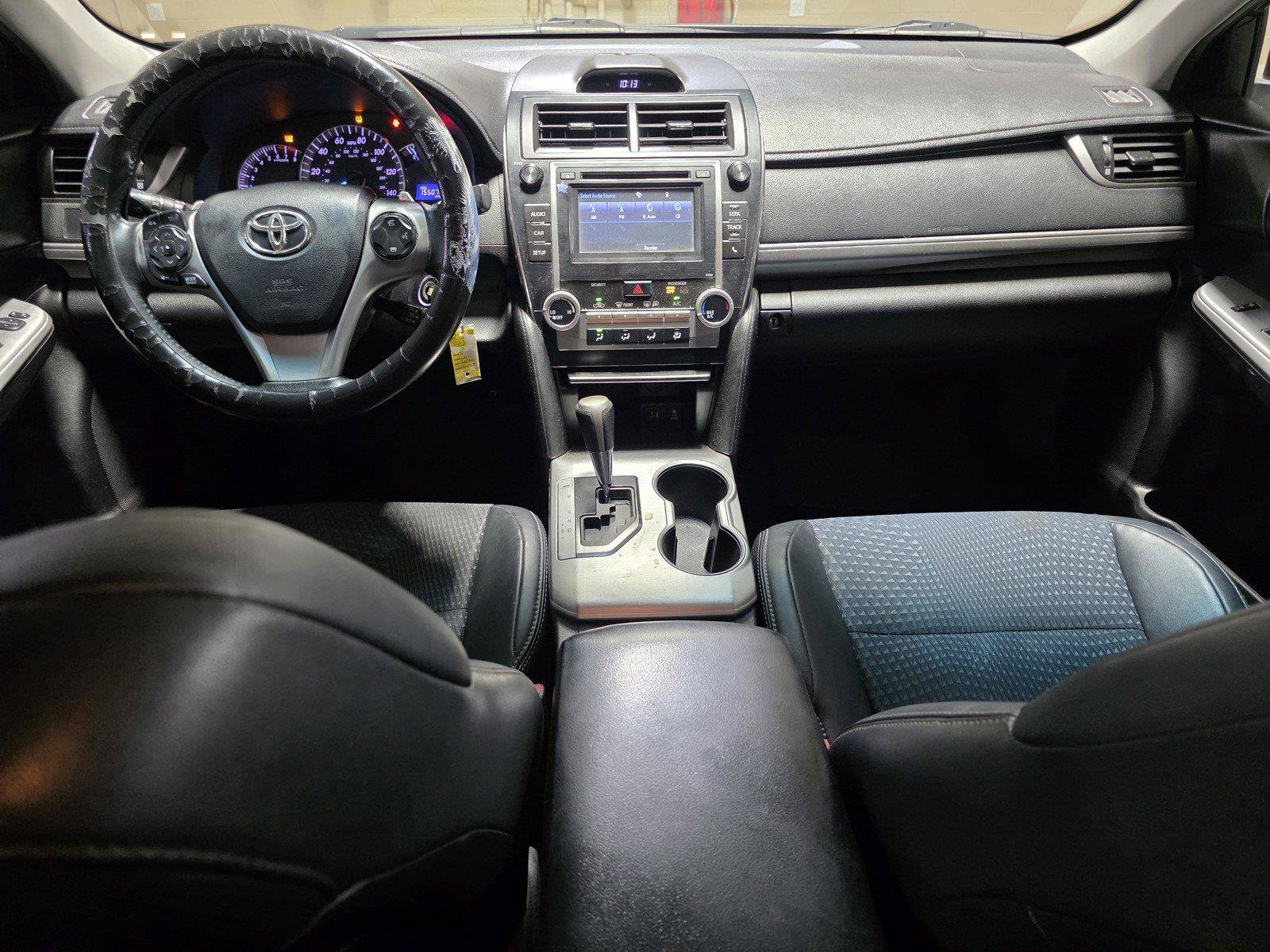 Used 2014 Toyota Camry SE w/ Fleet Convenience Package FWD image 14