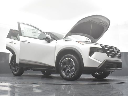 New 2026 Nissan Rogue SV w/ Cold Weather Package image 37