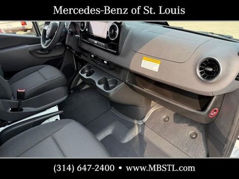 New 2025 Mercedes-Benz Sprinter 2500 image 8