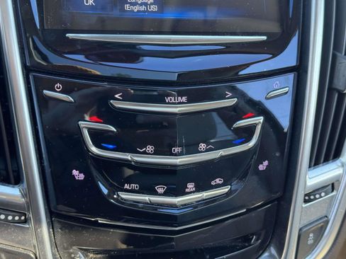 Used 2016 Cadillac SRX Luxury image 28