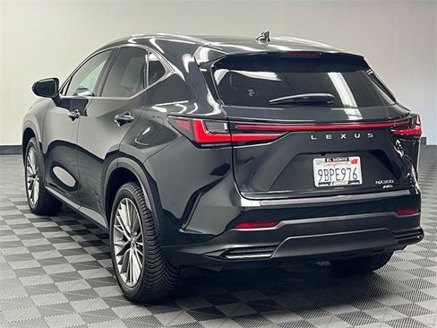 Certified 2022 Lexus NX 350 AWD w/ Vision Package image 7