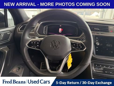 Used 2022 Volkswagen Tiguan SEL R-Line image 15