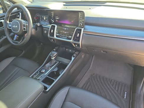 Certified 2022 Kia Sorento S image 13