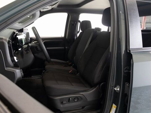 Used 2025 Chevrolet Silverado 1500 LT RWD image 19