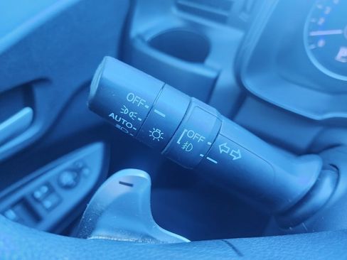 Used 2015 Honda Fit EX image 29