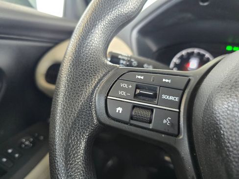 Used 2024 Honda HR-V LX image 9