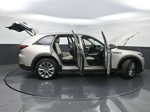Certified 2026 MAZDA CX-90 3.3 Turbo w/ Preferred Package AWD/4WD image 42
