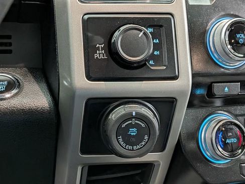 Used 2017 Ford F150 Lariat w/ Equipment Group 502A Luxury image 29