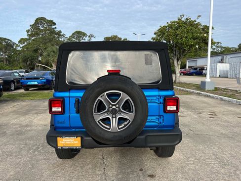 Certified 2021 Jeep Wrangler Unlimited Sport AWD/4WD image 4