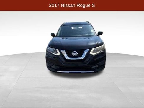 Used 2017 Nissan Rogue S w/ S Appearance Package AWD/4WD image 2