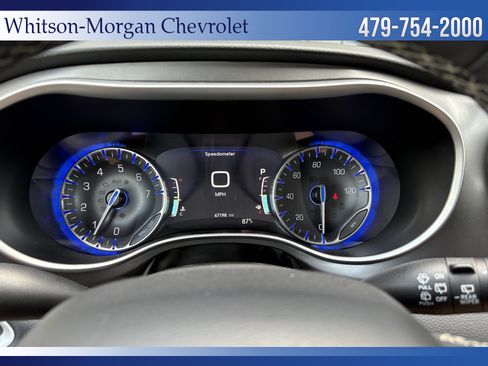 Used 2023 Chrysler Pacifica Touring-L FWD image 18