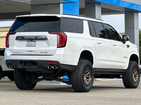 Used 2024 GMC Yukon XL AT4 w/ Technology Package AWD/4WD image 5