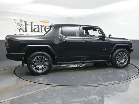 Used 2024 GMC Hummer EV 3X w/ LPO, Illumination Package image 33