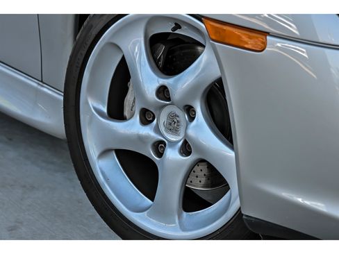 Used 2002 Porsche 911 Cabriolet image 3