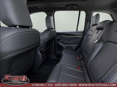 New 2026 Jeep Grand Cherokee Limited image 23