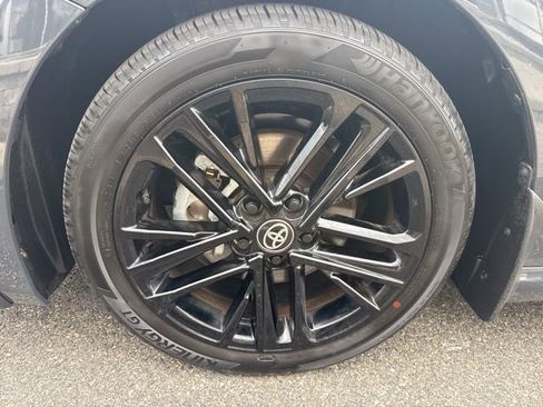 Used 2026 Toyota Camry SE w/ Convenience Package image 5