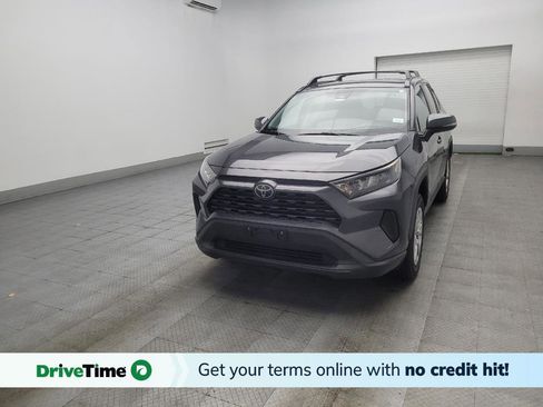 Used 2019 Toyota RAV4 LE FWD image 1
