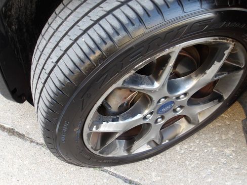 Used 2014 Ford Focus SE FWD image 39