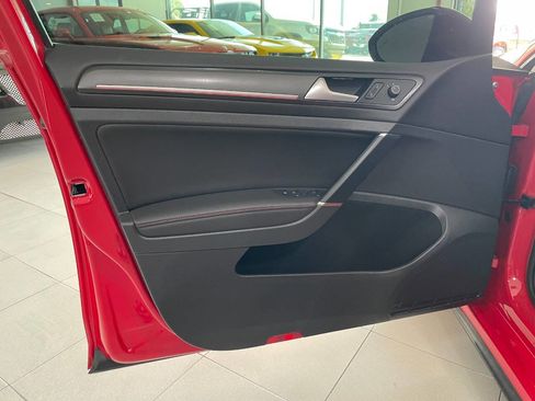 Used 2020 Volkswagen GTI SE image 15