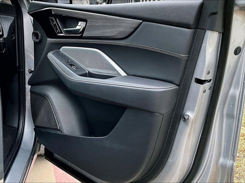 Certified 2025 Acura MDX w/ Advance Package image 23