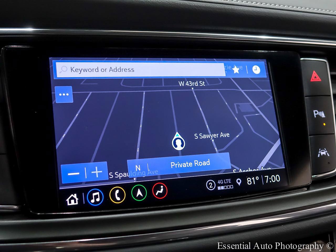 Used 2024 Buick Enclave Premium AWD/4WD image 22