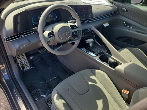New 2026 Hyundai Elantra SEL Sport image 19