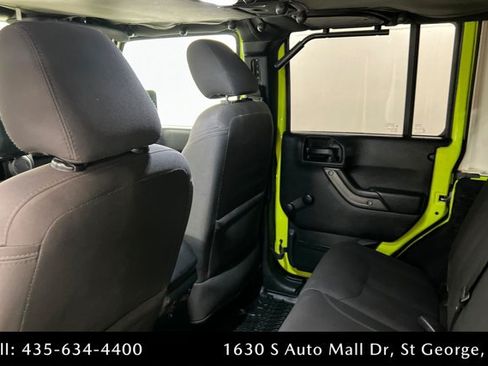 Used 2017 Jeep Wrangler Unlimited Sport w/ Connectivity Group AWD/4WD image 19