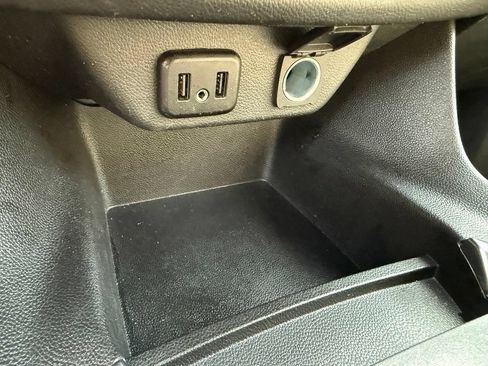 Used 2022 Chevrolet Traverse LS AWD/4WD image 18