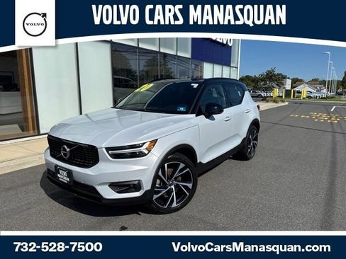 Used 2020 Volvo XC40 T5 R-Design w/ Protection Package AWD/4WD image 1