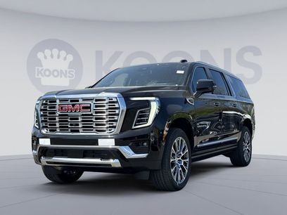 New 2026 GMC Yukon XL Denali w/ Sun & Power Step Package