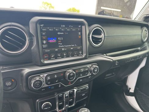 Used 2023 Jeep Wrangler Unlimited Rubicon 4xe w/ Cold Weather Group image 18