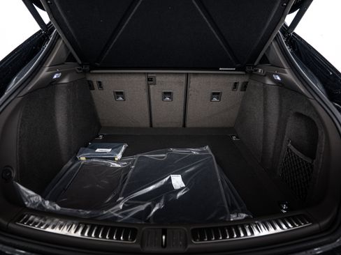 New 2026 Porsche Macan S image 14