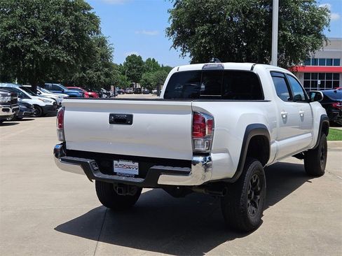 Used 2021 Toyota Tacoma TRD Off-Road w/ Technology Package image 9