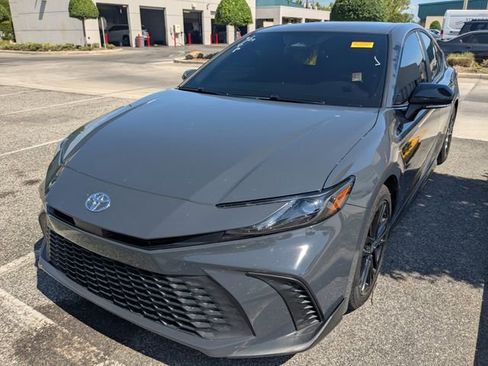Certified 2025 Toyota Camry SE FWD image 2