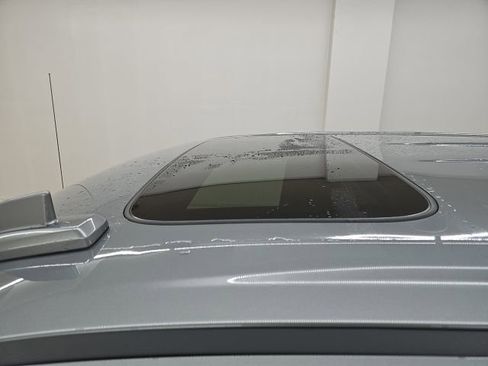 Used 2025 Chevrolet Silverado 1500 High Country w/ High Country Premium Package image 2