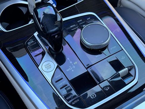 Used 2020 BMW X7 xDrive40i w/ Luxury Seating Package AWD/4WD image 39