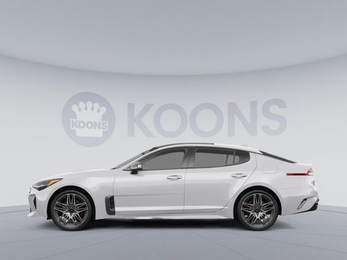 Used 2023 Kia Stinger GT2 AWD/4WD image 2