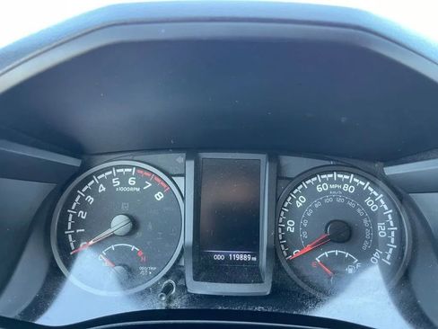 Used 2020 Toyota Tacoma SR image 15