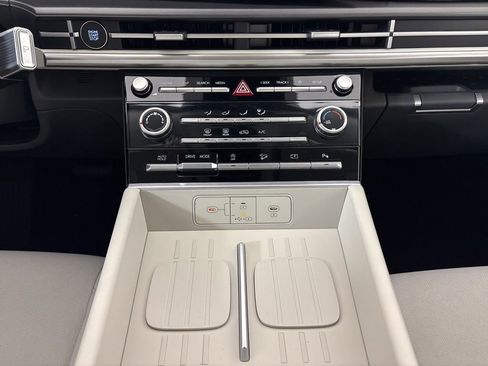 New 2026 Hyundai Santa Fe SE FWD image 27