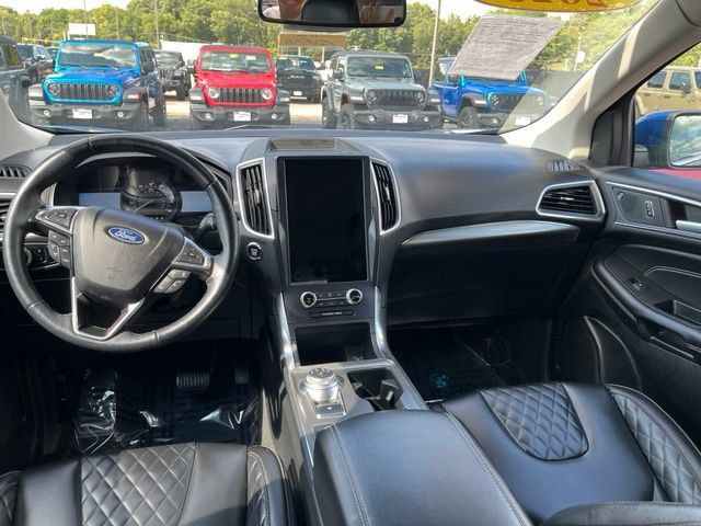 Used 2023 Ford Edge Titanium AWD/4WD image 8