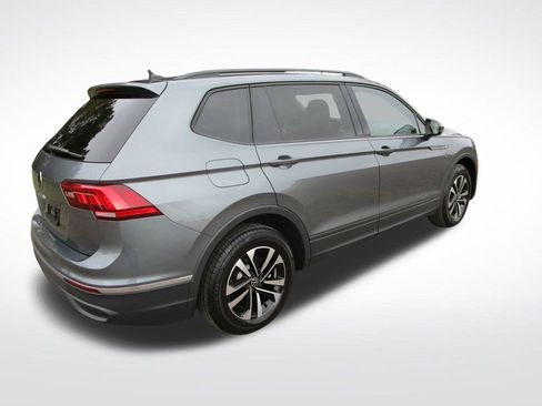 Used 2024 Volkswagen Tiguan S image 7