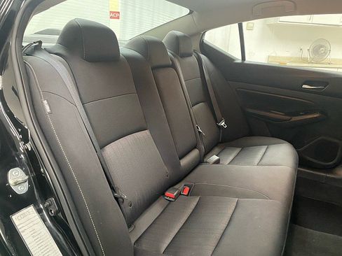 Used 2021 Nissan Altima 2.5 SV image 16