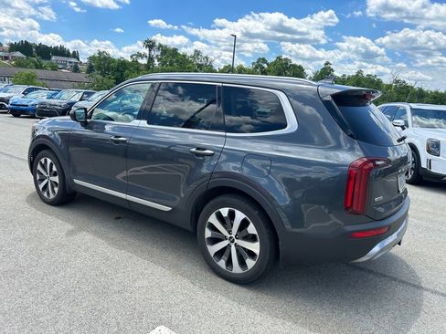 Certified 2022 Kia Telluride S AWD/4WD image 4