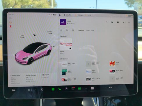 Used 2020 Tesla Model 3 Standard Range image 23