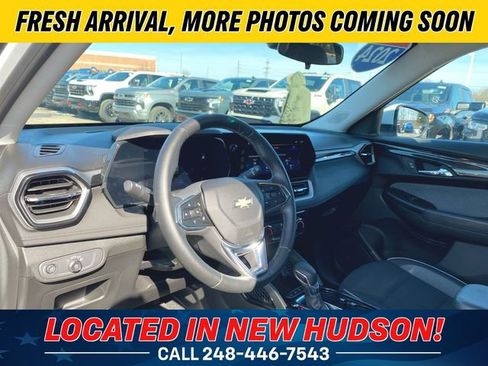 Used 2024 Chevrolet TrailBlazer LT w/ LT Cold Weather Package image 10