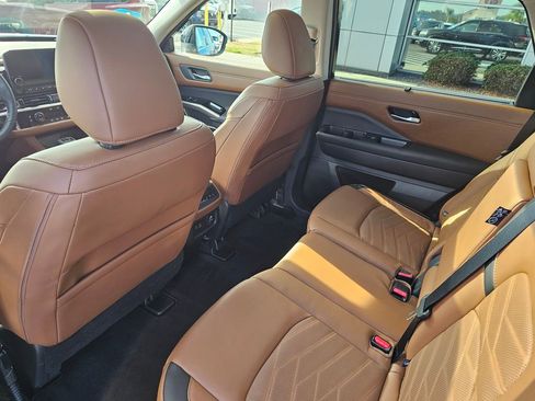 Certified 2024 Nissan Pathfinder Platinum w/ Cargo Package image 14