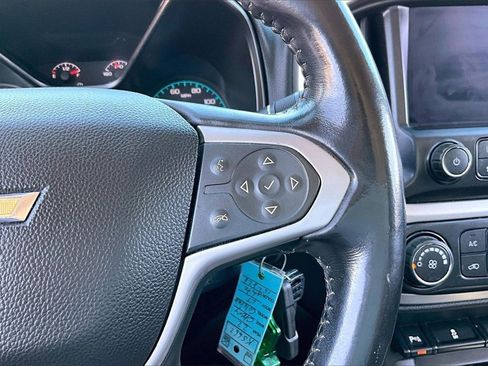 Used 2022 Chevrolet Colorado LT w/ Fleet Safety Package image 21