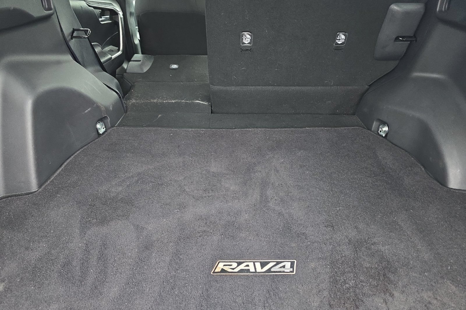 Used 2023 Toyota RAV4 XLE w/ Convenience Package AWD/4WD image 12
