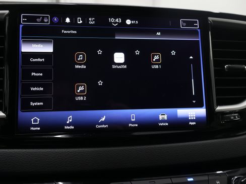 Used 2024 Chrysler Pacifica Touring-L image 58