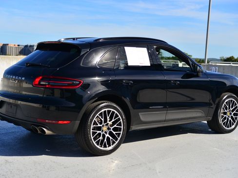 Used 2018 Porsche Macan S image 11